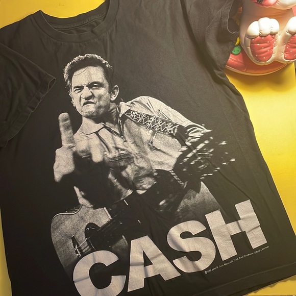 Johnny Cash - CASH middle finger t-shirt - Picture 4 of 8